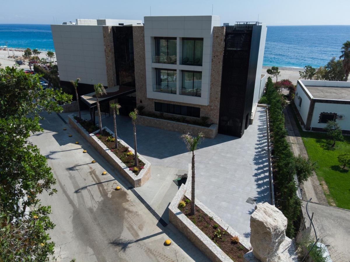 Nassau Hotel Dhërmi Eksteriør billede