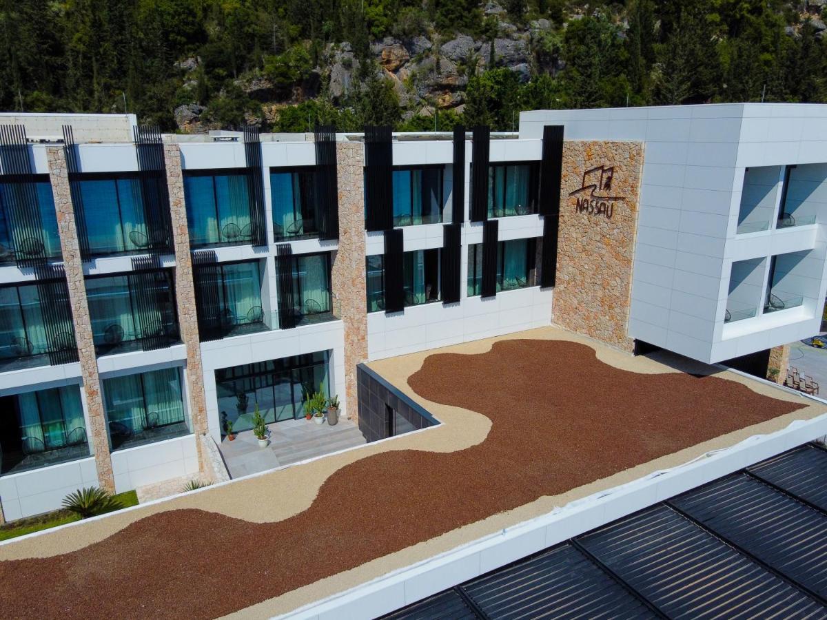 Nassau Hotel Dhërmi Eksteriør billede